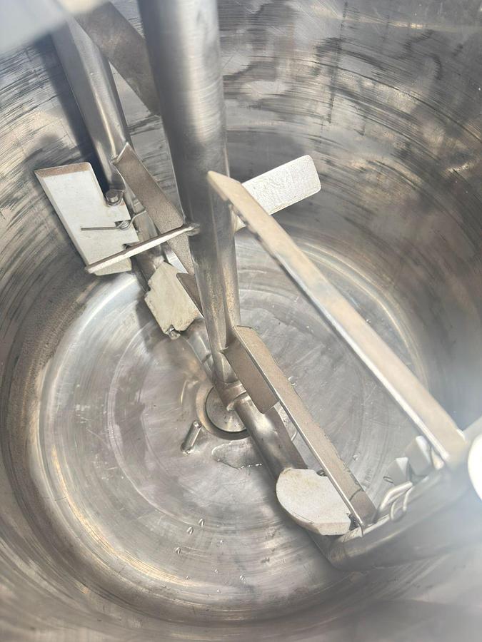 Usado Tanque misturador com aquecimento , cap 120 Lts - Kroma