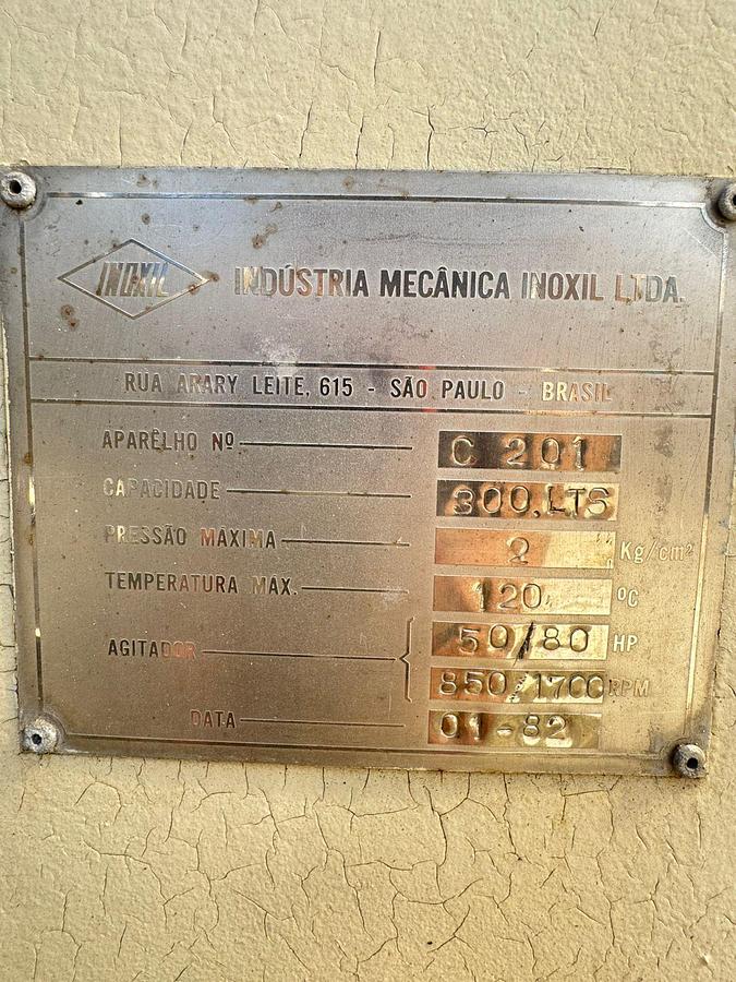 Usado Processador de alimentos tipo Cutter mixer , cap 300 Lts