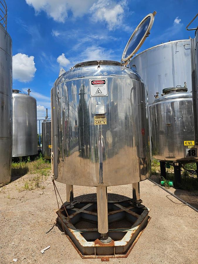 Usado Tanque inox  com isolamento , cap 3000 Lts 