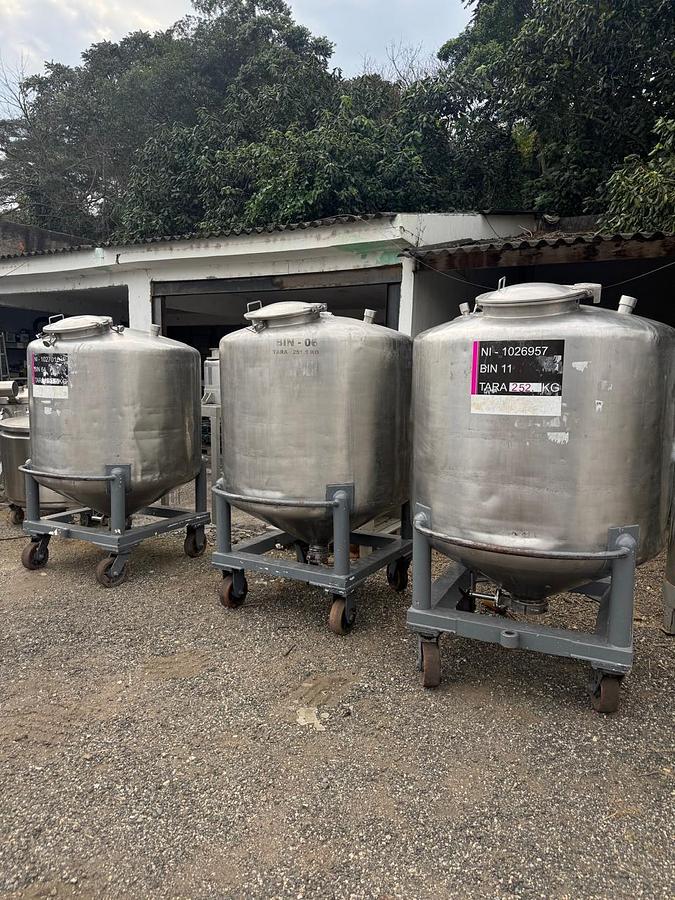 Usado Bin em aço inox , reservatorio  cap  1000 lts - WFA Equipamentos 