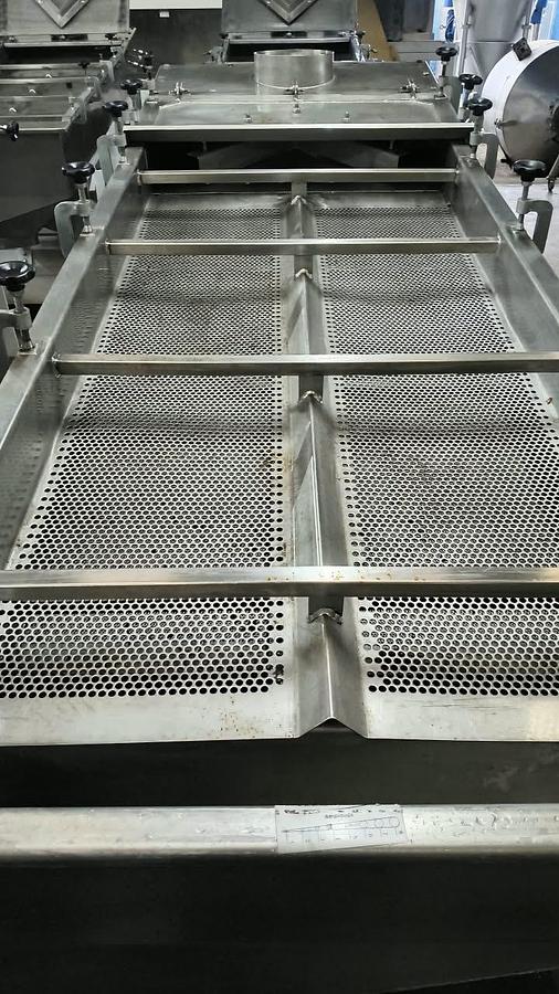 Usado Peneira vibratoria linear  em  inox - WFA Equipamentos