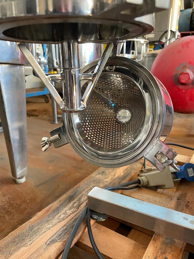 Usado Granulador cônico  mini  - Lemaq 