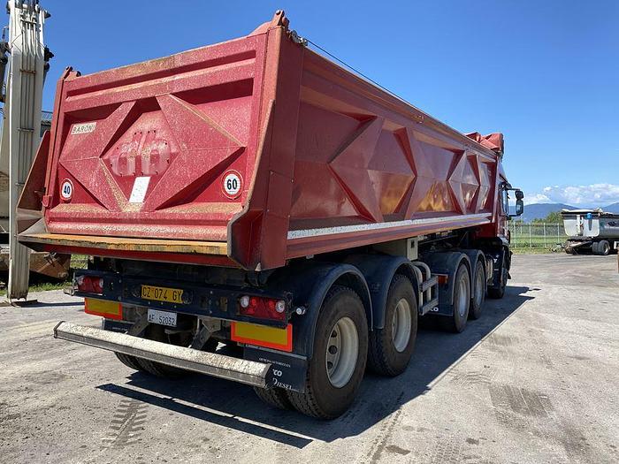 Usato 2010 IVECO TRAKKER 500 CON SEMIRIMORCHIO VASCA
