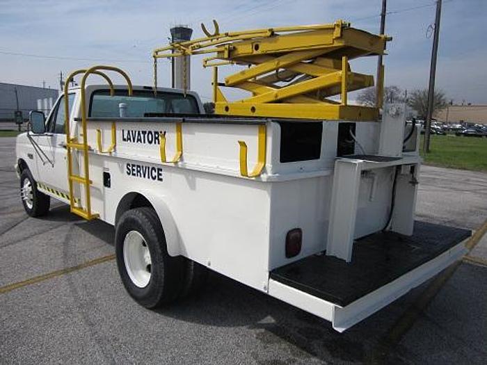 Used 1992 Wollard Lav-truck
Model TLS-770W
FORD F-350 Chassis
With lift.