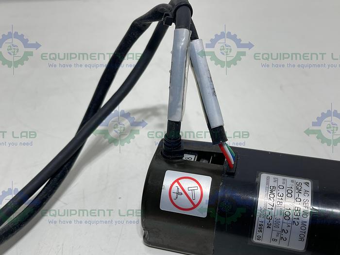 Used Yaskawa Electric  SGM-01B312 AC Servo Motor 100V, 100W, 2.2A, 0.318 Nm