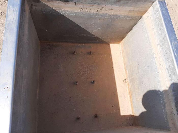 Used Tank, 60 Gallon, S/st, Jkt, OT/FB, Square Tote #C744547