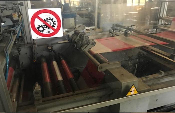 Usato 1996 De Benardi 100 E SH 9 for the production of film die cut handle bags with patch reinforcement