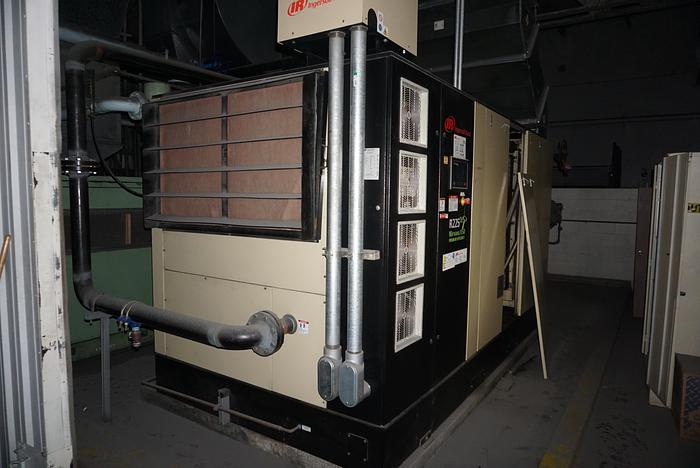 Used INGERSOLL RAND R225NE-A NIRVANA VSD 300 HP AIR COMPRESSOR MFG 2014