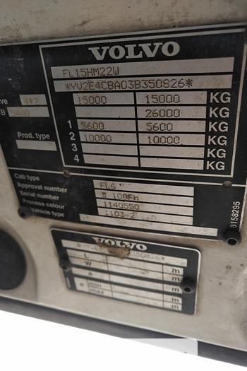 Used 2003 VOLVO FL 220 15 ton refrigerated truck