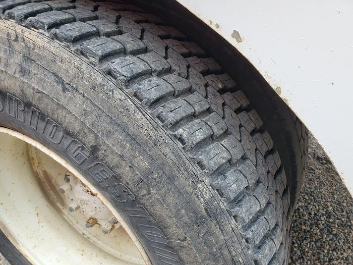 Used Ford L8000 Service Truck w/ Crane