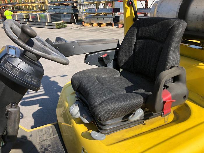 Used 12,000 POUND ROLL CLAMP FORKLIFT TRUCK W/ 60” DIAMETER CASCADE ROLL CLAMP