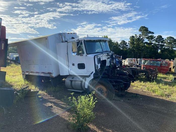 Used 1995 Volvo WCA64T