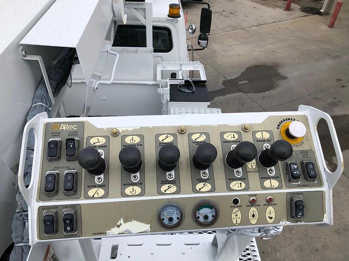 Used 2010 Freightliner M2-106 Altec DM47-TR Upper Controls Digger Derrick - P3257