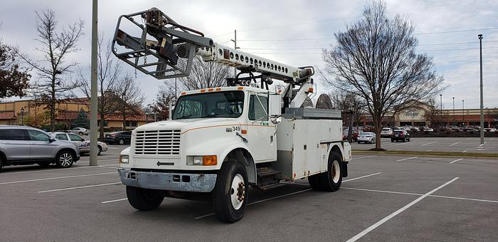 Used 2000 International 4900 w/ Telsta T40C Pro Cable Placer Bucket Truck