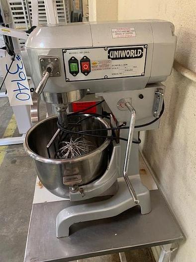 Used 20 Quart Uniworld Planetary Mixer SP200A