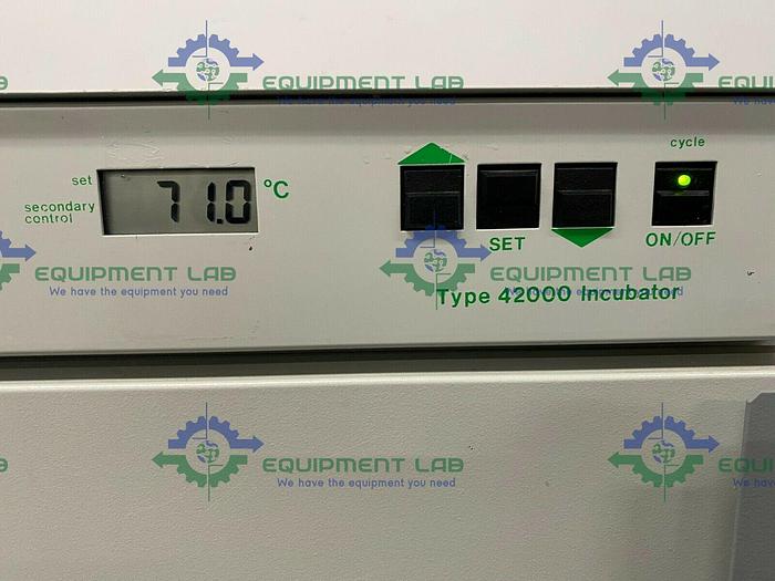 Used Barnstead/Thermolyne  I42045 Type 42000 General Purpose Incubator +70°C 120V