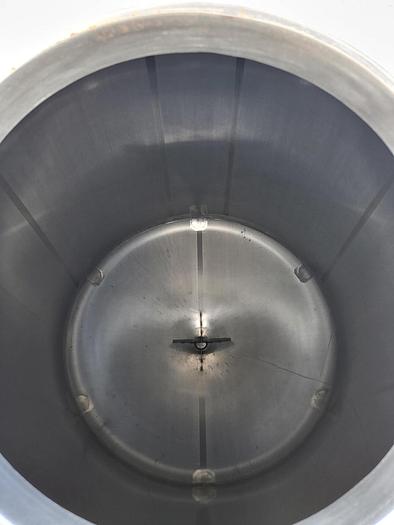 Used 4,000 GALLON WALKER CONE BOTTOM STORAGE TANK - S/S