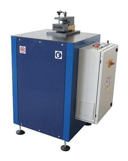 New F&P Insulation Cladding Equipment #3604