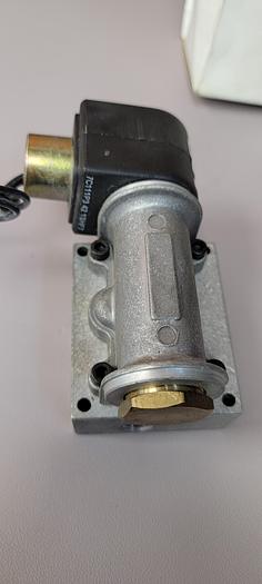 Used PARKER MULTI-PURPOSE SKINNER VALVE 315060110 10W 120V/60HZ (201)