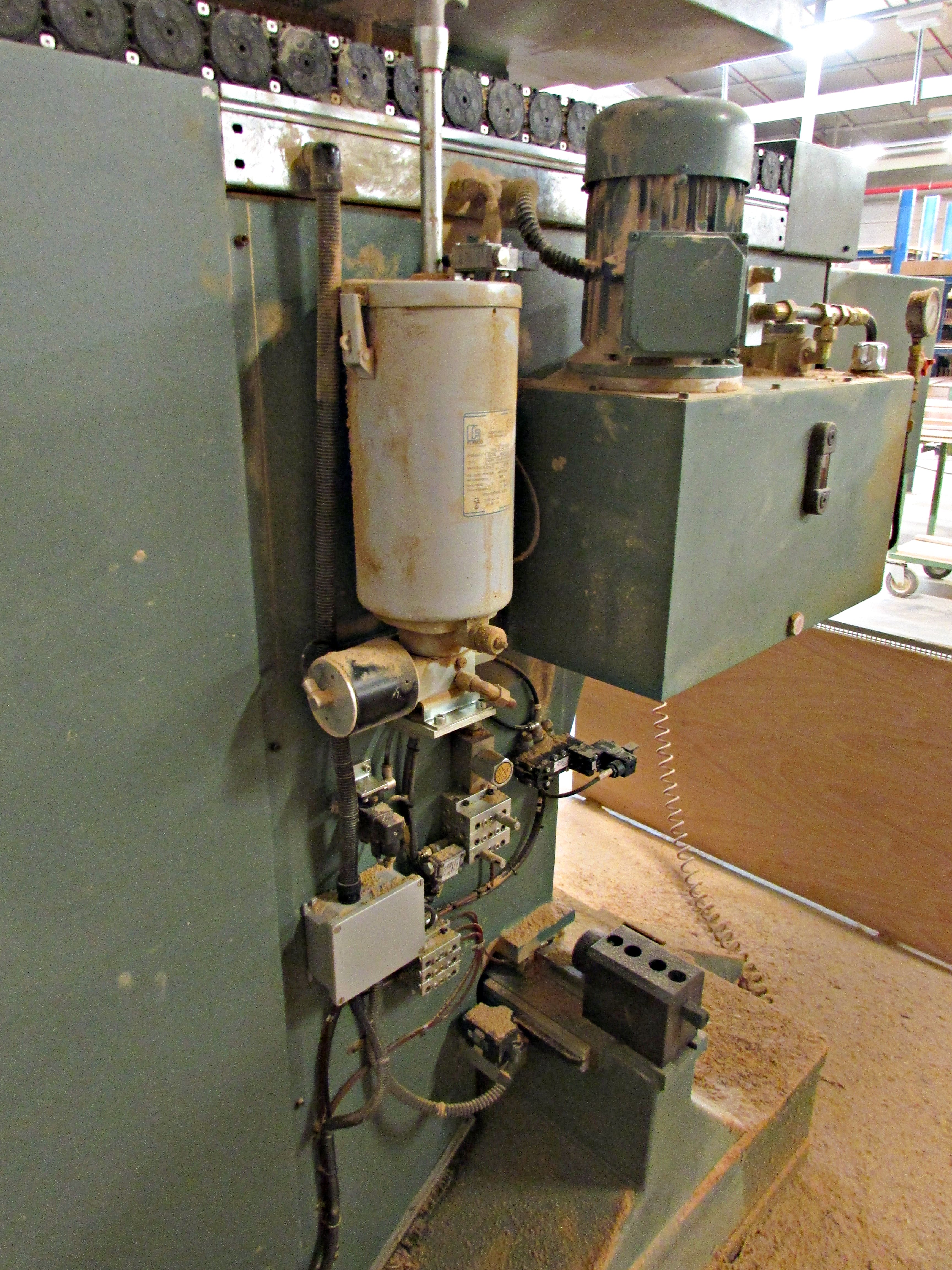 Used CMS KM60 R8 - 1999