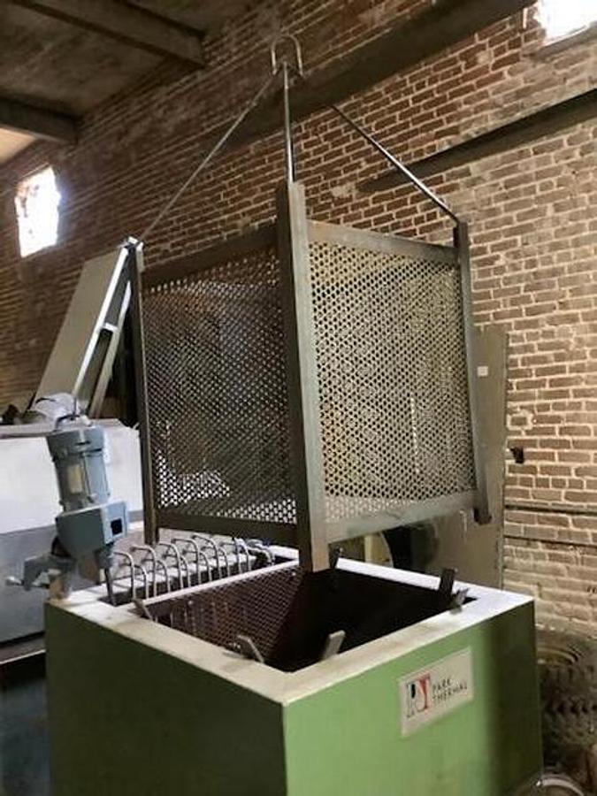 Used 31"w X 33"h X 31"l Salt Stripping Furnace - Park Thermal (never used)
