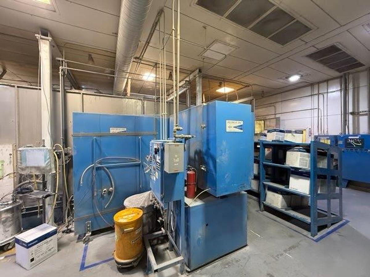 Used Large Inline Powder Booth w/ 5'w X 5'h Part Window