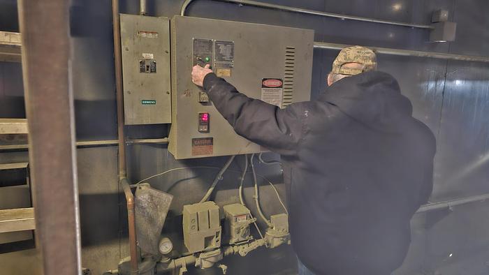 Used Steelman Batch Oven - 8x10x20 **Includes Removal & Loading**