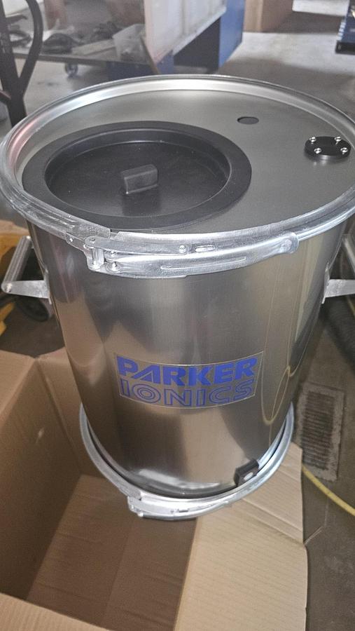 Parker Ionics manual powder unit w/ 60l hopper