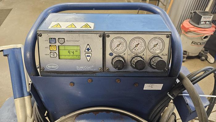 Used NORDSON SURECOAT POWDER SYSTEM ON CART W/ 80# HOPPER