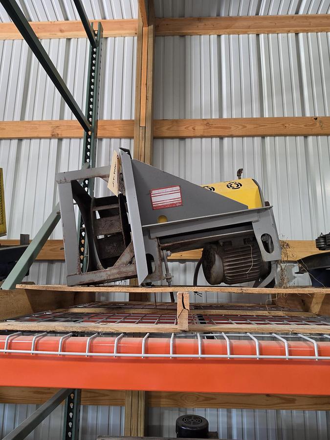 Used NYB Plug Fan - 12PLR - 1700 CFM