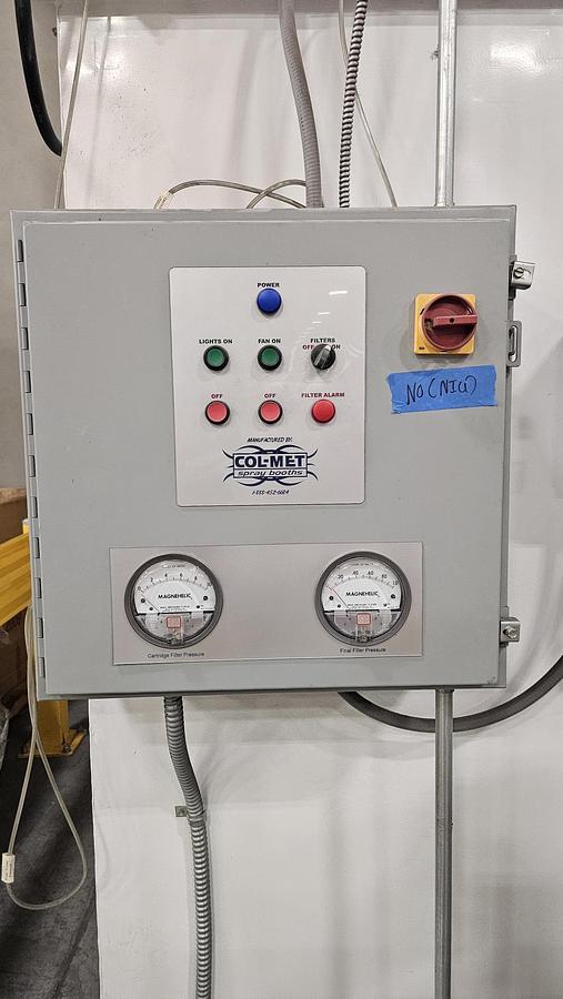 Used 10w X 8h X 7.5d Batch Booth w/ Nordson Encore Powder Gun