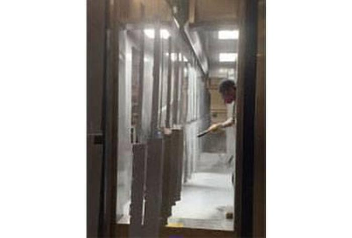 AUTOMATIC POWDER BOOTHS