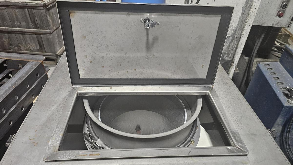 Used Parker Ionics Hopper