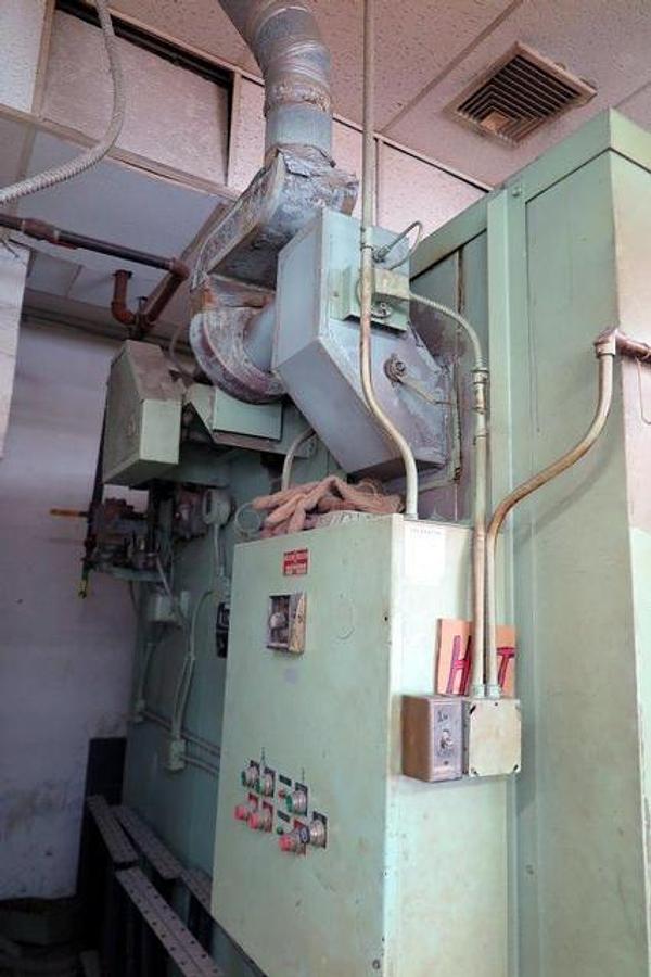 Used 4'w X 6'h X 8'l Batch Oven - Gehnrich