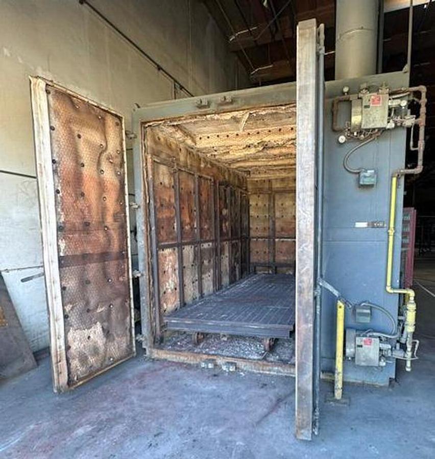 Used BIG BURNOFF OVEN - 72"w X 104"h X 153"l