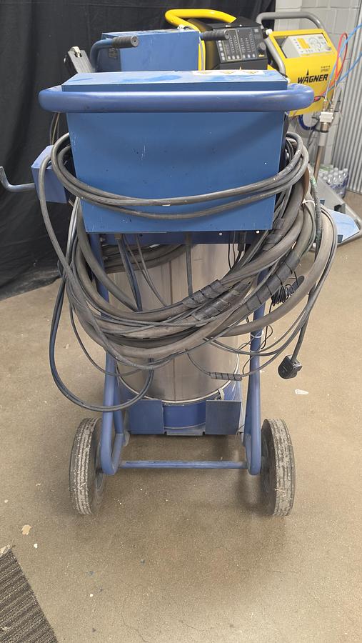 Used NORDSON SURECOAT POWDER SYSTEM ON CART W/ 80# HOPPER