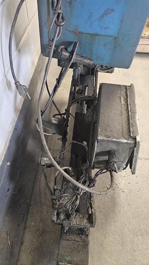 Used Mighty Lube Lubricator - X458