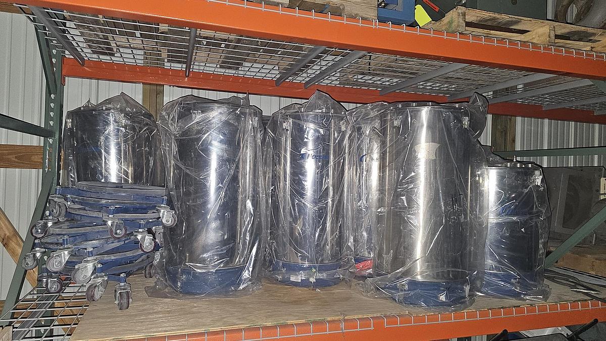 Used 8) Nordson 80# Hoppers - New Overstock