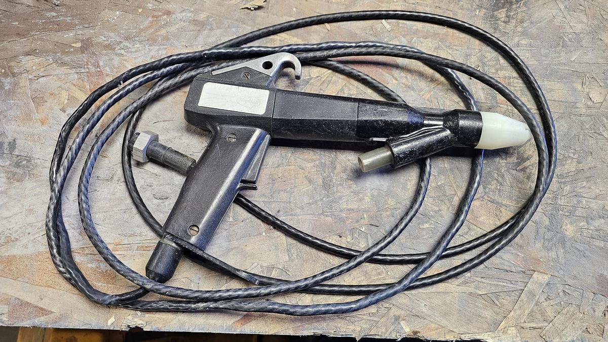 Used Nordson Versa Spray Powder Unit - Suitcase (Demonstration) 