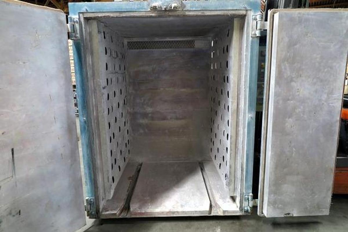 Used 4'w X 6'h X 4'l Solvent Rated Electric Batch Oven - Grieve
