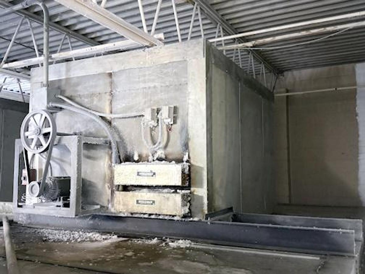 Used 8'W x 19'L x 6.5'H Electric Oven