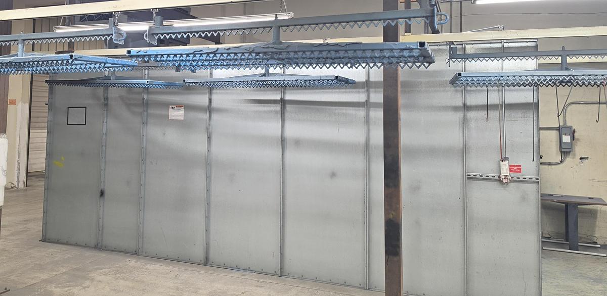 Used 8 x 8 x 16 BATCH BOOTH - SPRAY TO WASTE