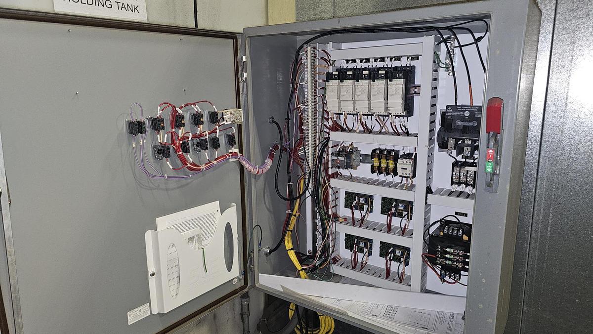 Used Complete Batch System with Oven, Booth, Wash Station & Gun