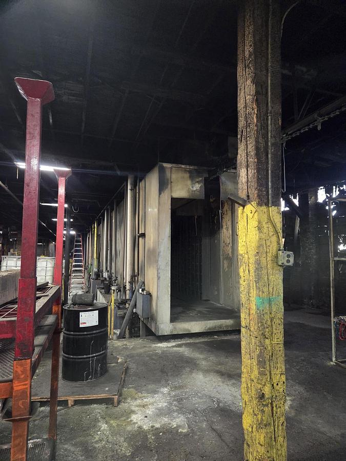 Used Powder System with 6'w X 8'h part window
