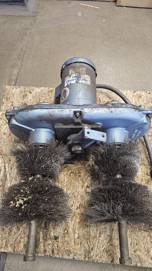 Used Powered Cleaning Brush - X458 Conveyor Chain