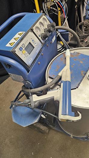 Used NORDSON SURECOAT POWDER SYSTEM ON CART W/ 80# HOPPER