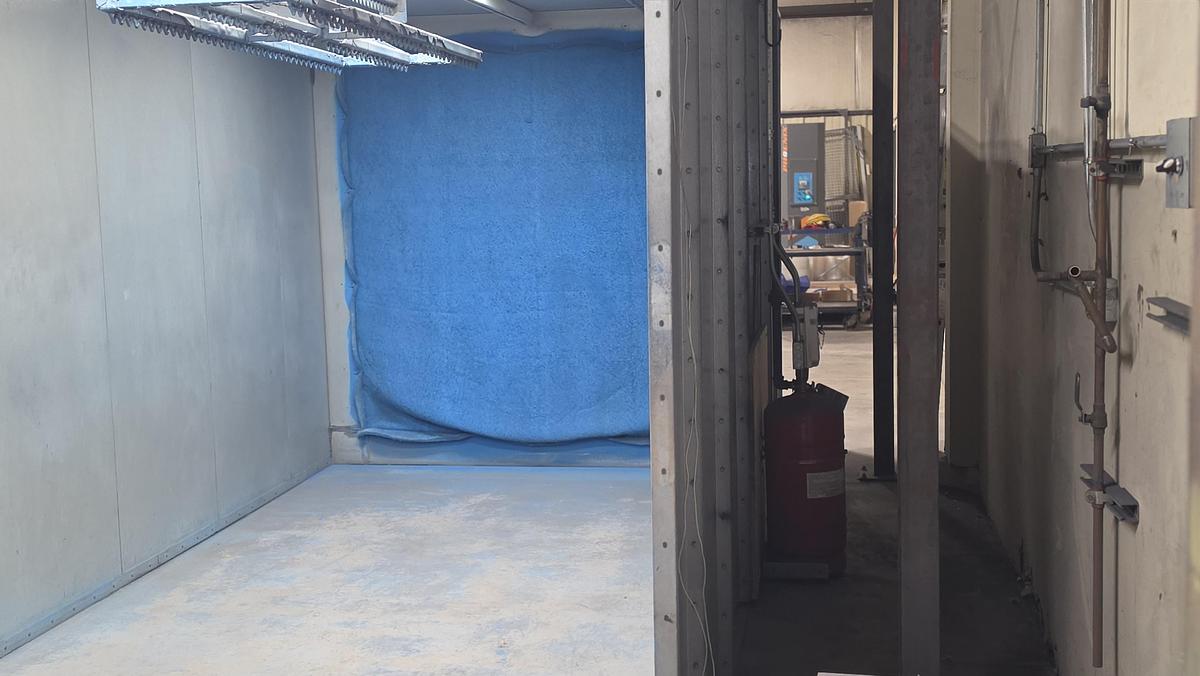 Used 8 x 8 x 16 BATCH BOOTH - SPRAY TO WASTE