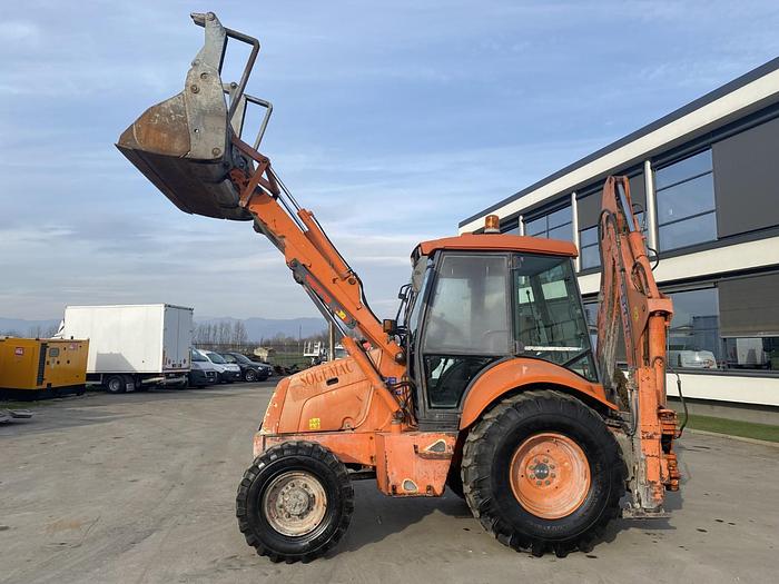 Usato 2002 FIAT HITACHI FB 100/2 4PT