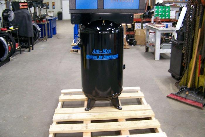 Air-Max 5 hp Rotary Screw Air Compressor 80 vertical 12 Year Warranty !!