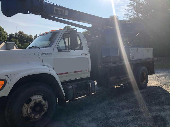 Used 1983 Smeal 10T Pump Hoist Rig